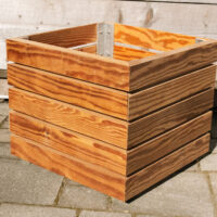 Blumenübertopf von vorne